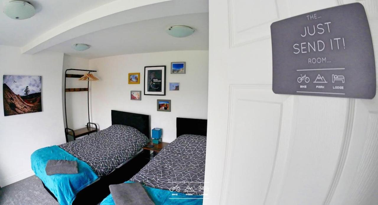 Bike Park Lodge #2 Merthyr Tydfil Bagian luar foto
